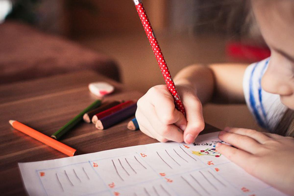 Las asociaciones de padres y madres reciben 39.300 euros de subvención municipal